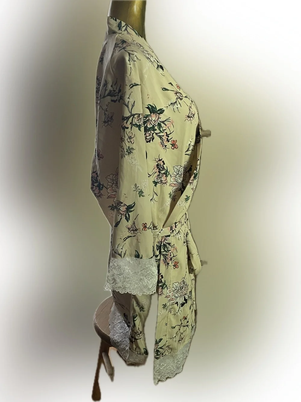 Beautiful Silken Floral Rose & Cream wrap robe with green accents, & lace trim